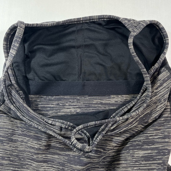 Lululemon Power Y String Tank - size 6 EUC - Picture 5 of 9
